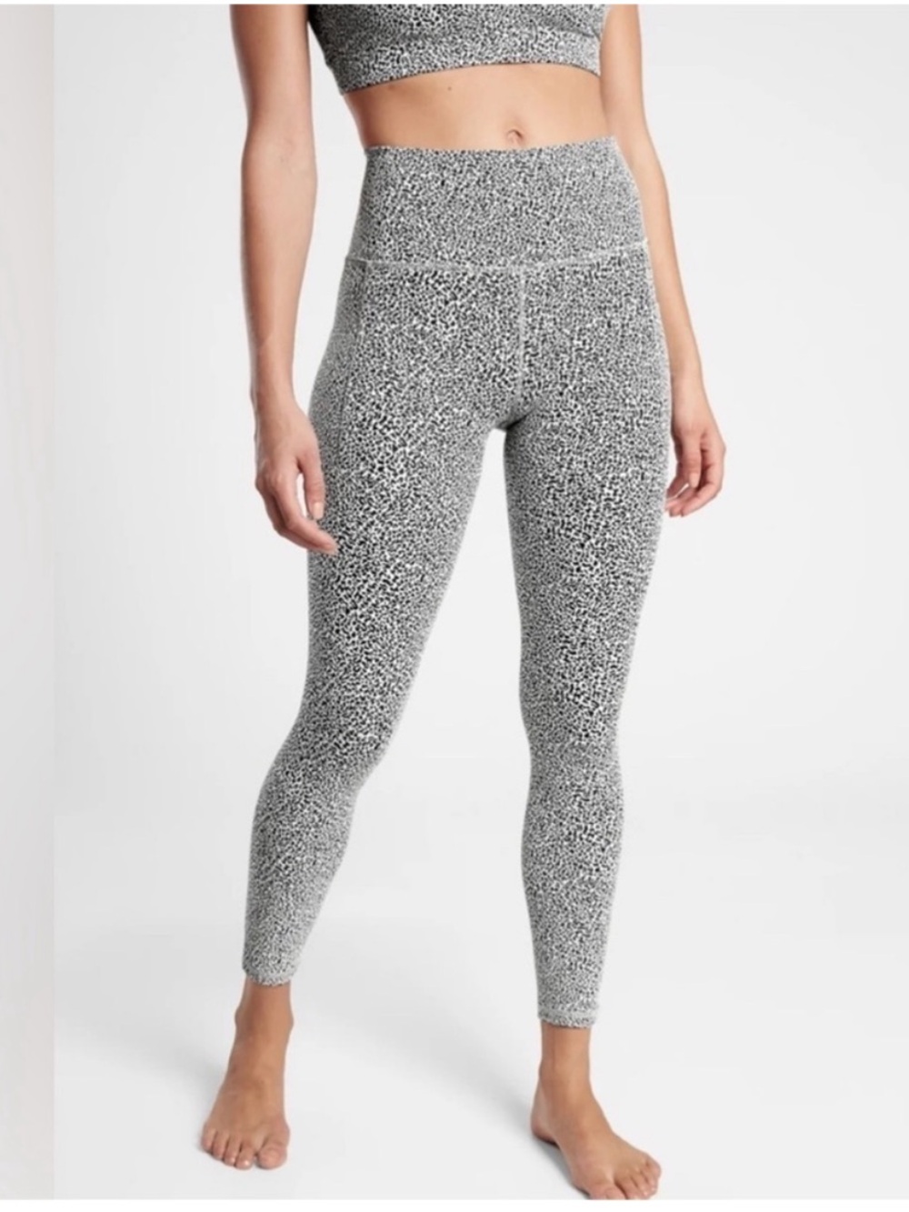 Athleta Salutation Stash Leopard Print 7/8 Leggings XS